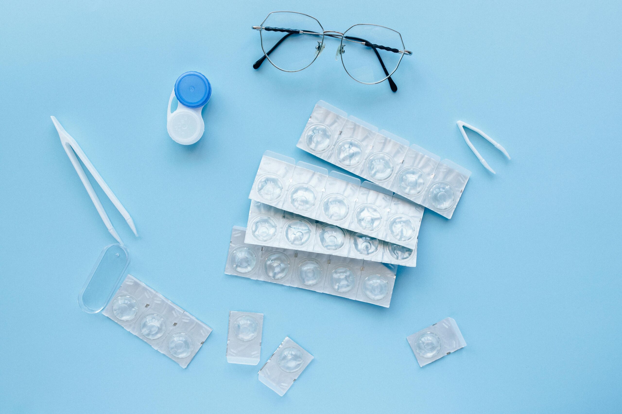 Contacts Vs glasses